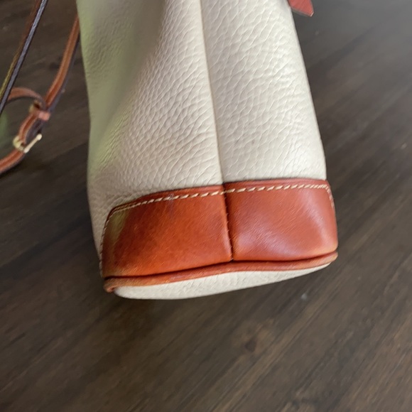 Dooney & Bourke crossbody purse - Picture 7 of 9